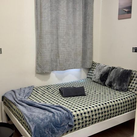 Guest&Rest 4 Apartment ลอนดอน ภายนอก รูปภาพ