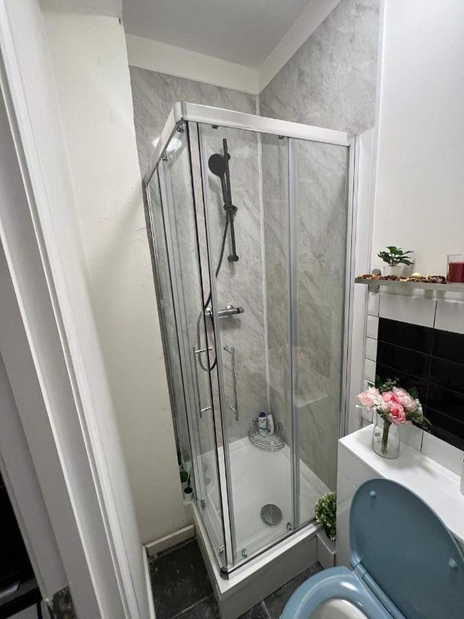 Guest&Rest 4 Apartment ลอนดอน ภายนอก รูปภาพ